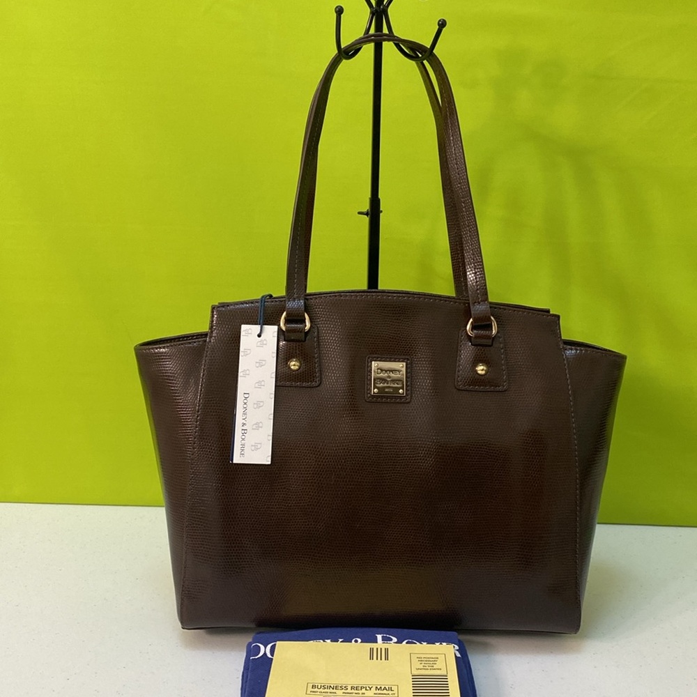Dooney & Bourke Lizard Embossed Fanny Shoulder Bag & Slim Wristlet Set (2) pc - Picture 2 of 12